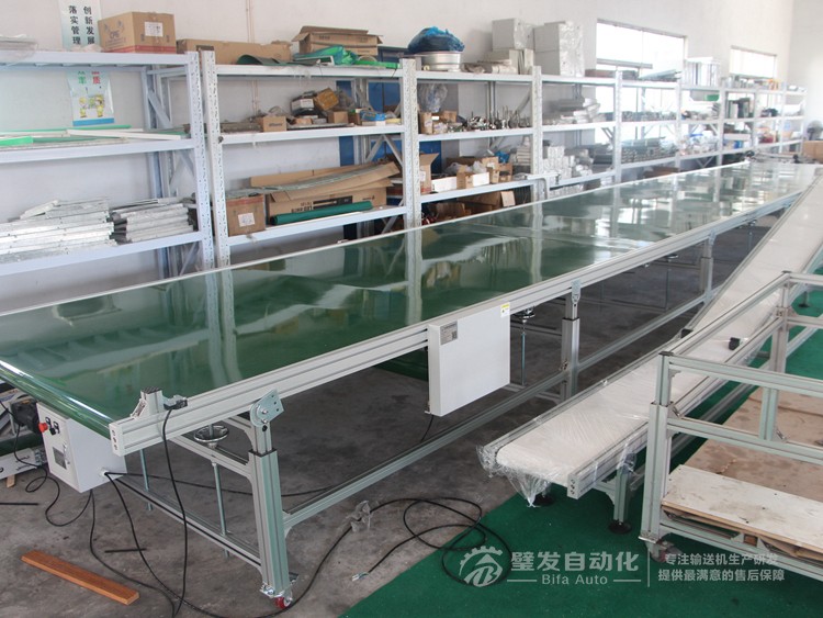 1500W10000L標(biāo)準(zhǔn)大線結(jié)構(gòu)皮帶輸送機