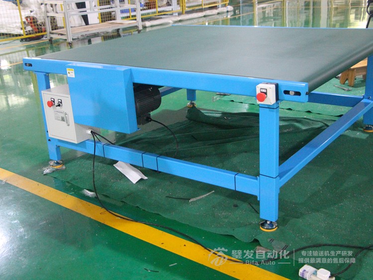 藍(lán)色碳鋼烤漆大線結(jié)構(gòu)皮帶輸送機